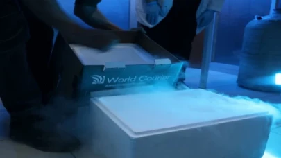 Uzaydaki kan örnekleri laboratuvarda