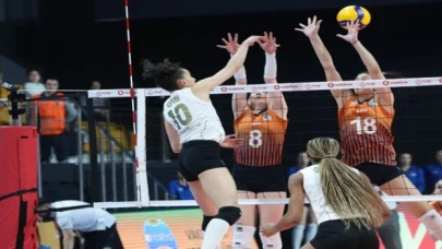 Vakıfbank Çukurova’yı rahat geçti