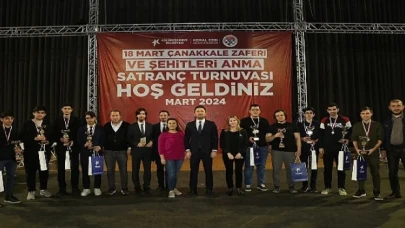 18 Mart Satranç Turnuvasında Ödüller Sahiplerini Buldu
