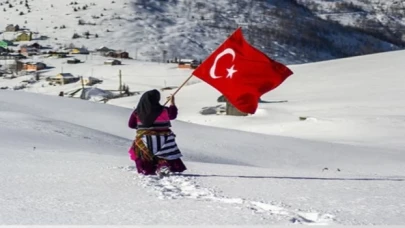Adalet’ten ’Türk Bayrağı’ temalı yarışma sonuçlandı