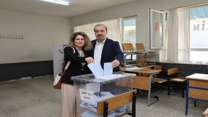 AK Parti İl Başkanı Şahin Talus oyunu kullandı