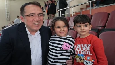 AK Parti Nevşehir Belediye Başkan Adayı Dr. Mehmet Savran, “Bizim işimiz de gücümüz de milletimize hizmet