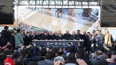 Ali Yerlikaya’nın Katılımıyla Konya Büyükşehir Kadınhanı’nın Kalbinde Tarihi Bir Kentsel Dönüşüme İmza Atıyor