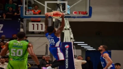 Anadolu Efes deplasmanda kazandı