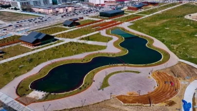 Atıldı, yeşil alana dönüşüyor