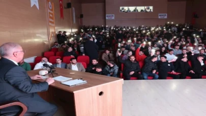 Bakan Güler, memleketinde gençlerle buluştu