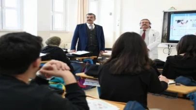 Bakan Tekin’den Burdur eğitimine yakın mercek