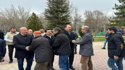 Başkan Altay esnafla buluştu