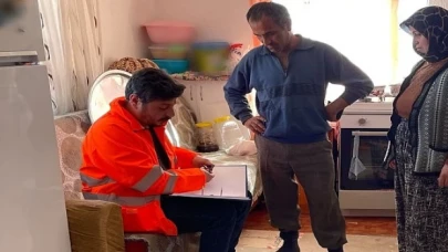 Başkan Böcek hortum felaketinin yaşandığı Kumluca’da