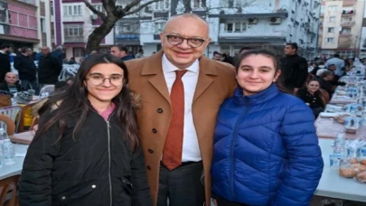 Başkan Ergün Yavuz Kurt’un iftar programına katıldı