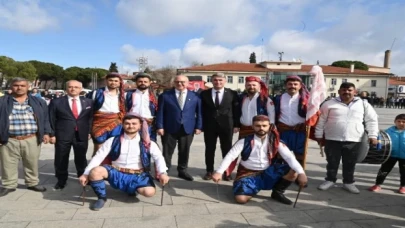 Başkan Ergün’e Kula’da sevgi seli