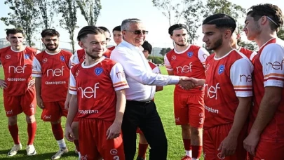 Başkan Topaloğlu’ndan futbolculara ziyaret