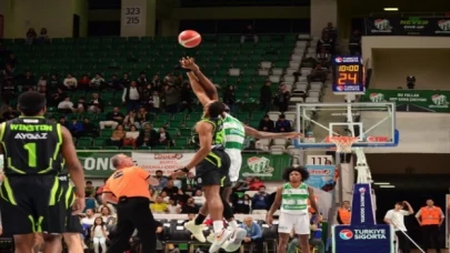 Basketbolda Bursa derbisinin galibi TOFAŞ oldu