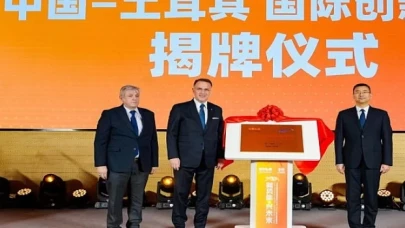 Beylikdüzü Belediye Başkanı Mehmet Murat Çalık, 'Beylikdüzü’nün Yeni Geleceği’ sloganıyla düzenlenen lansmanda tanıttığı projeleri hayata geçirmek için ilk adımları attı