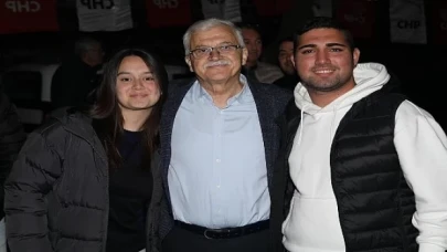 Burhaniye Belediye Başkan Adayı Ali Kemal Deveciler Necdet Tosun Parkı’nda hemşehrileriyle buluştu