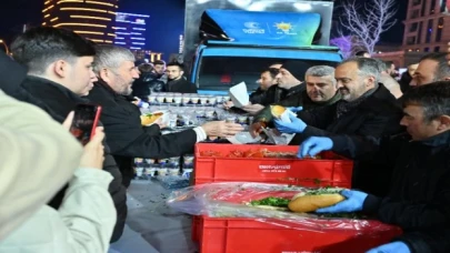 Bursa’da Başkan Aktaş’tan gençlere ’her ay gece döneri’ sözü