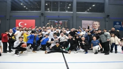 Çayırova Belediyesi, Bornova deplasmanında