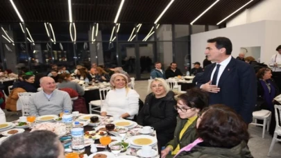 Dündar, Bal-Göç temsilcileriyle iftar yemeğinde buluştu