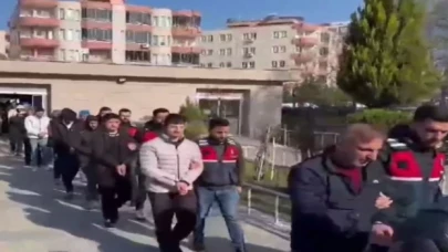 İçişleri’nden 75 Siber’göz’altı!