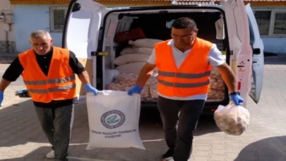 İhtiyaç sahiplerine çuvalla un