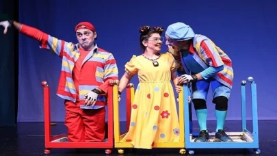 İstanbul Büyükşehir Belediyesi Şehir Tiyatroları, Eftal Gülbudak’ın yazıp yönettiği “Masal (Sözsüz Oyun)” adlı çocuk oyununu seyirciyle buluşturuyor