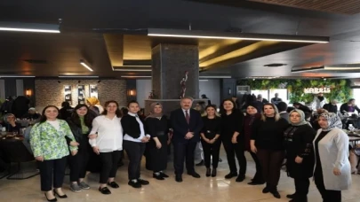Kayseri Melikgazi’den kadın personele özel tebrik
