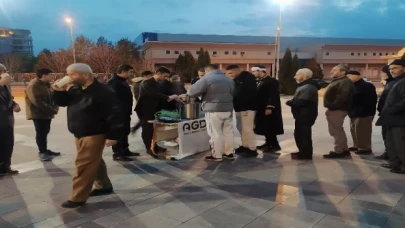 Kayseri’de cami çıkışı sıcak karşılama