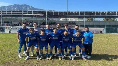 Kemer Belediye Spor evinde galip geldi