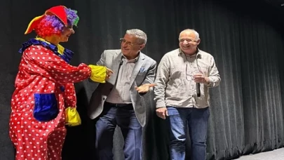 “Kemer’de hem tiyatro hem sinema var”