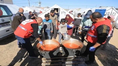 Kızılay’ın Gazze Gemisi Mısır’a Ulaştı