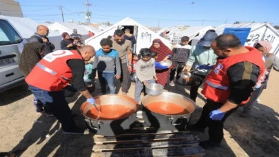 Kızılay’ın ’iyilik gemisi’ Mısır’a ulaştı