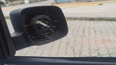 Kocaeli’de Büyükşehir adayının seçim aracına taşlı saldırı!