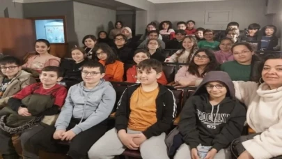 Köfte bahane ”Karagözle Hacivat” oyunu şahane