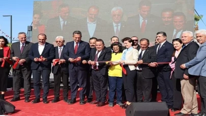 Konyaaltı Liman Halk Plajı açıldı