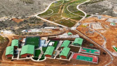 Malatya’da Başkan Gürkan’dan Beydağı Gençlik Kampı’na inceleme