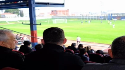 Mustafakemalpaşa’nın güçlü kızlarına Şükrü Erdem’den destek