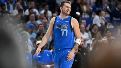 NBA'de Doncic "triple-double" yapmaya devam etti, Mavericks kazandı