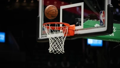 NBA'de Miami Heat'i yenen Denver Nuggets, Batı Konferansı'nın zirvesine yerleşti