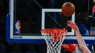 NBA'de Nikola Jokic "triple-double" yaptı, Denver Nuggets kazandı