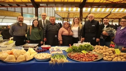 Nilüfer Belediyesi üretici esnafa pazar önlüğü dağıttı  