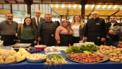 Nilüfer Belediyesi üretici esnafa pazar önlüğü dağıttı