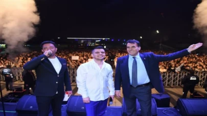 Osmangazi Meydanı’nda Bilal Sonses coşkusu