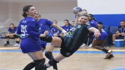 Poyrazın Kızları İzmir’i mağlup etti