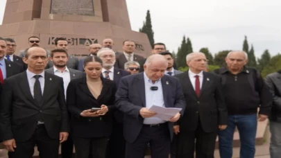 Prof. Dr. Ümit Özdağ Kubilay anıtı önünden seslendi