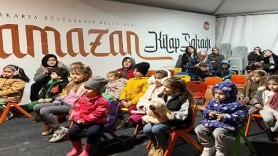 Ramazan Sokağı’nda minikleri kahkahaya boğan gösteri