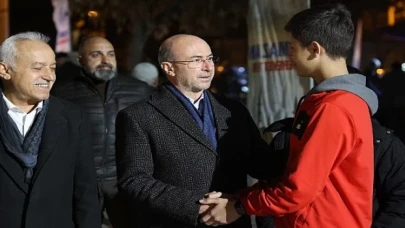 Selçuklu Belediyesi’nin örnek uygulamalarından bir tanesi olan “Teravih Buluşmaları” Ramazan ayının başlamasıyla birlikte her gün farklı bir camide devam ediyor