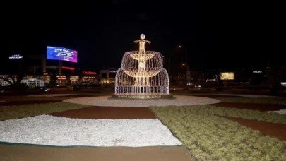 Serdivan’ın kalbindeki kavşak ışıklandırıldı