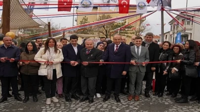 Tarihi Ambarlı Köyiçi Meydanı Aslına Uygun Düzenlendi