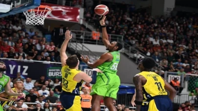 TOFAŞ lige Fenerbahçe Beko deplasmanıyla dönüyor