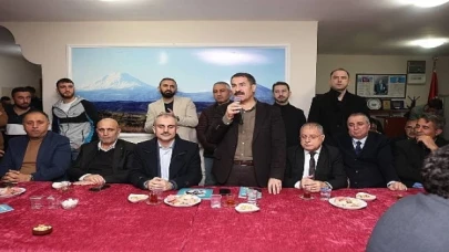 Yaman ve Çiftçi’den Ağrılılar Derneği’ne ziyaret